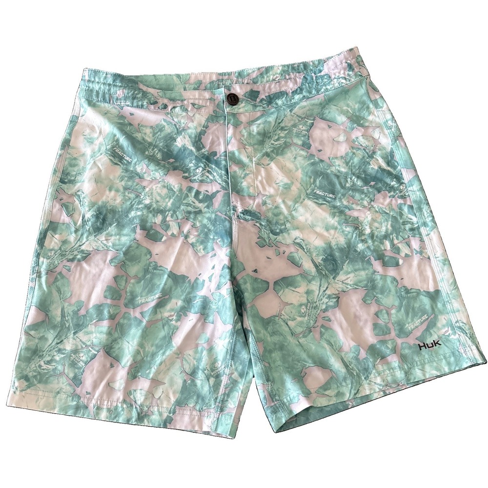 Huk Performance Mossy Oak Fracture Fishing Shorts Mens Size 36 Green White Camo